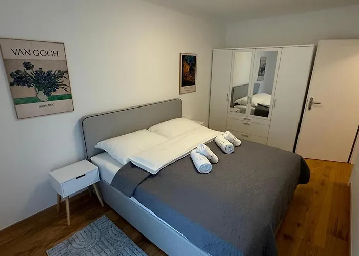 Modern Und Stilvoll - *